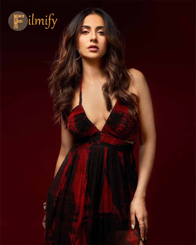 Rakul Preet gives boss lady vibes in black and red slit dress