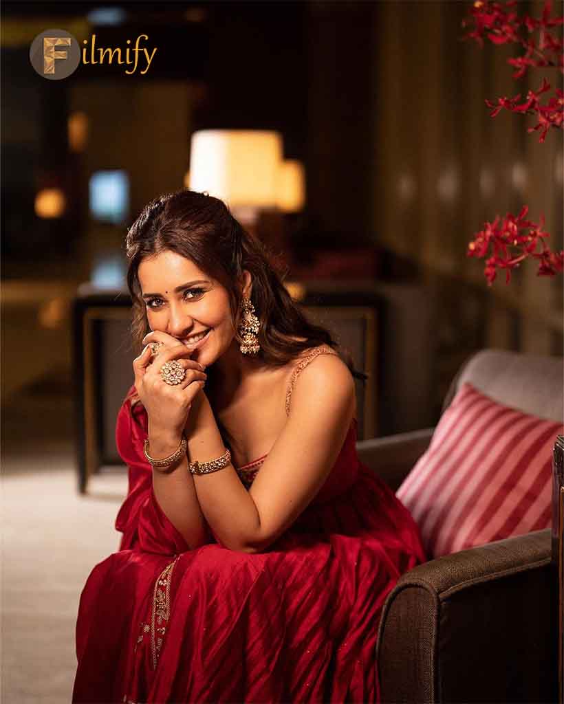 Raashi Khanna elegance in a pink ethnic suit