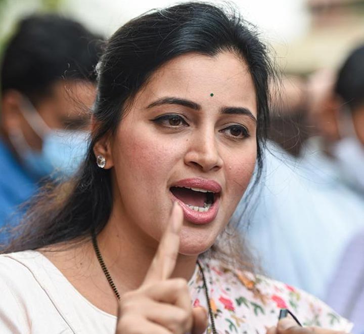 కొల్హాపూర్ ఘర్షణలపై స్పందించిన నవనీత్ రాణా 