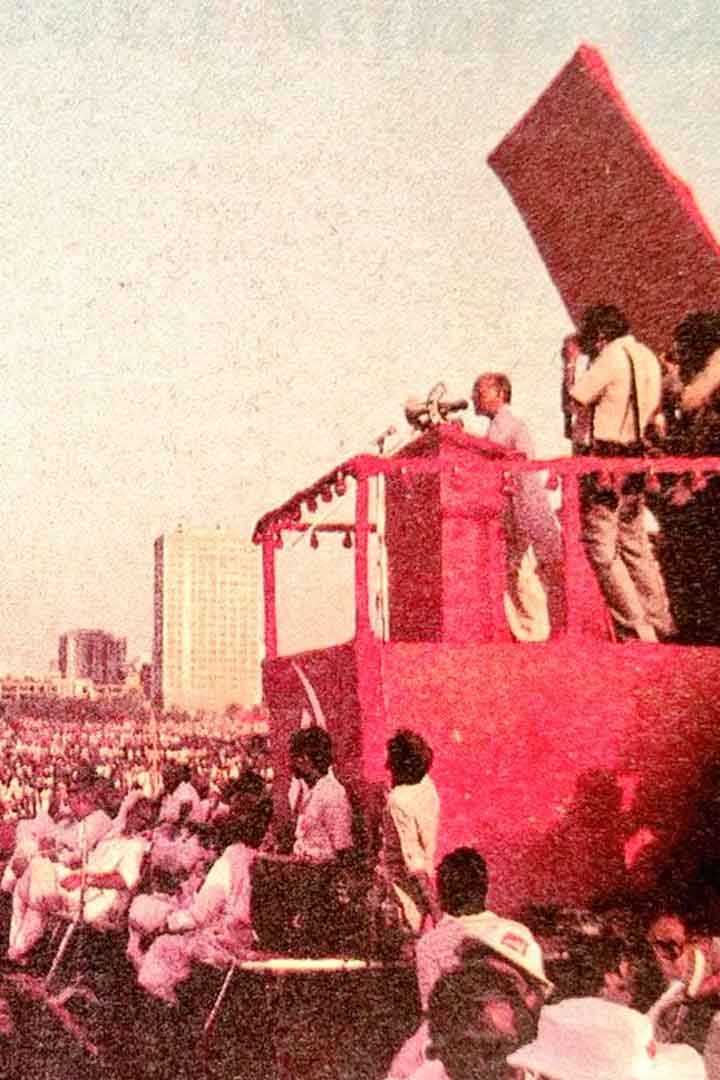RARE PIC: ఇతనెవరో చెప్పుకోండి చూద్దాం..